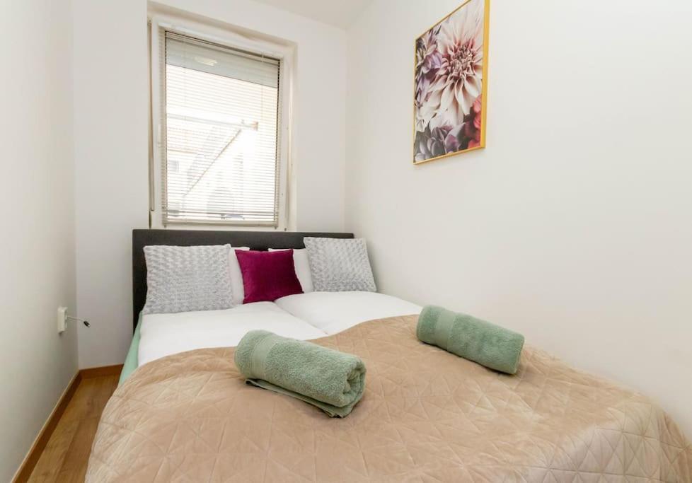 Family Lux Lounge In Voeroesmarty Street By Nw Apartment Budapest Luaran gambar