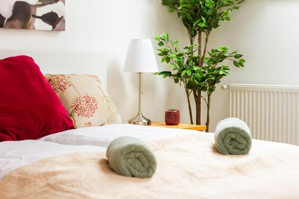 Family Lux Lounge In Voeroesmarty Street By Nw Apartment Budapest Luaran gambar